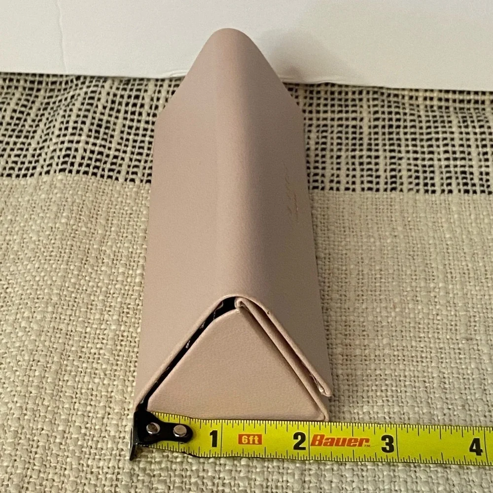 TED BAKER LONDON / Pink Triangle Eyeglass Case with Wipe Cloth